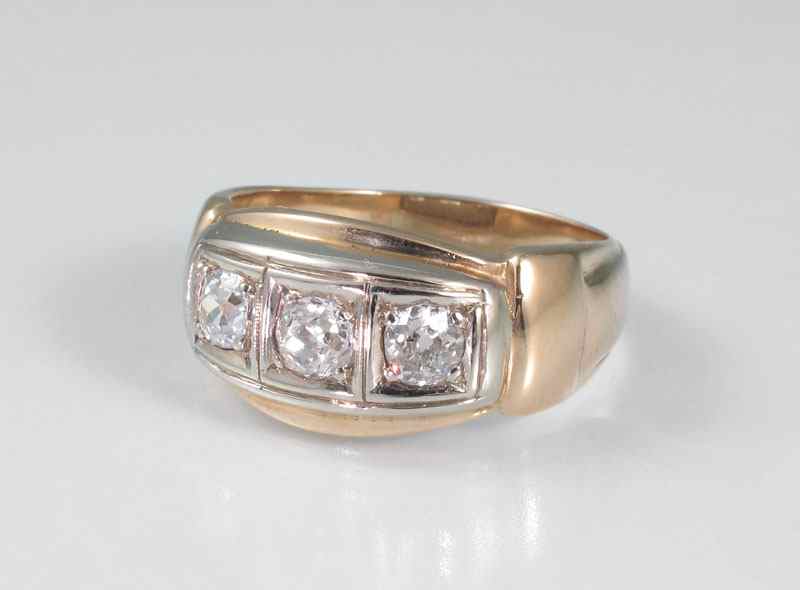 Appraisal: GENTS STONE OLD MINE CUT DIAMOND RING K yellow gold