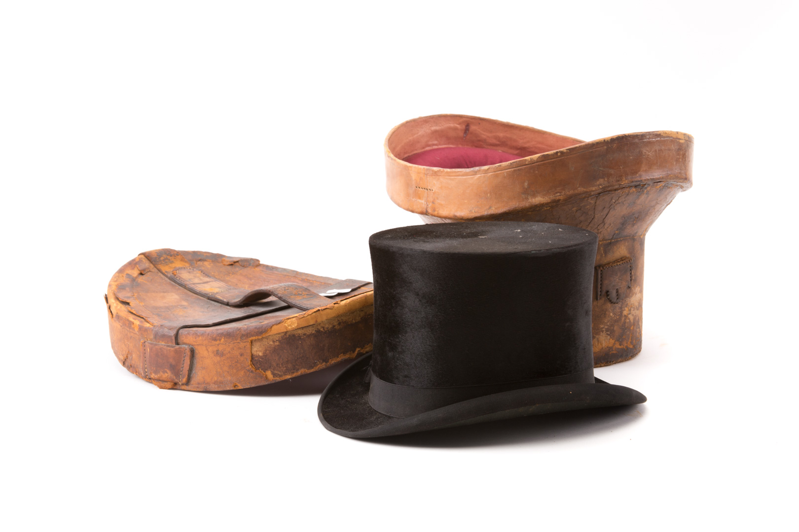 Appraisal: Dunlap Co beaver skin top hat with leather storage case