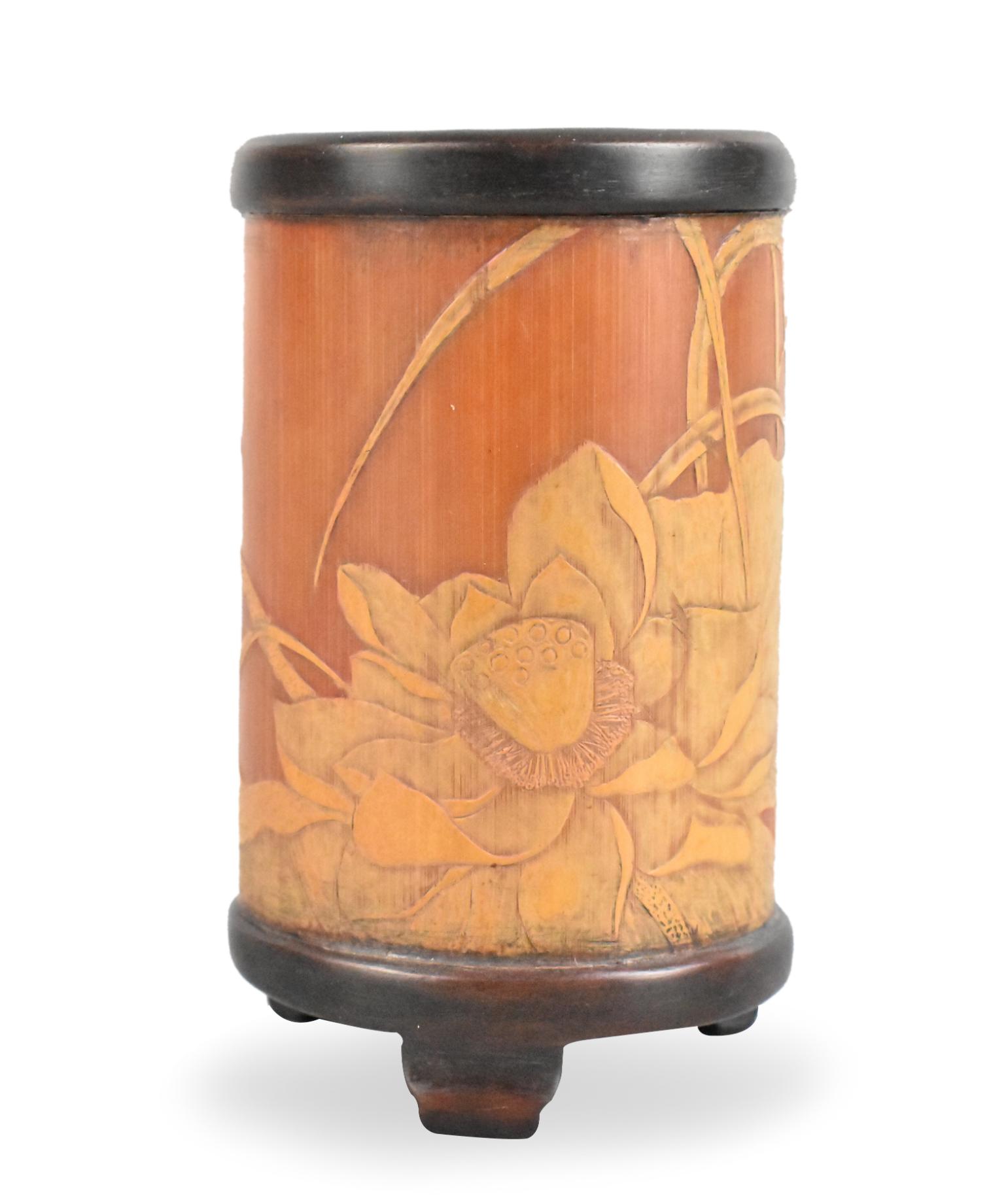 Appraisal: A Chinese bamboo carved brushpot The small cylindrical brushpot sits