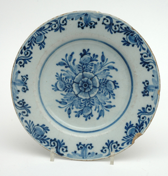 Appraisal: AN TH CENTURY DUTCH DELFT PLATE Circular painted with a