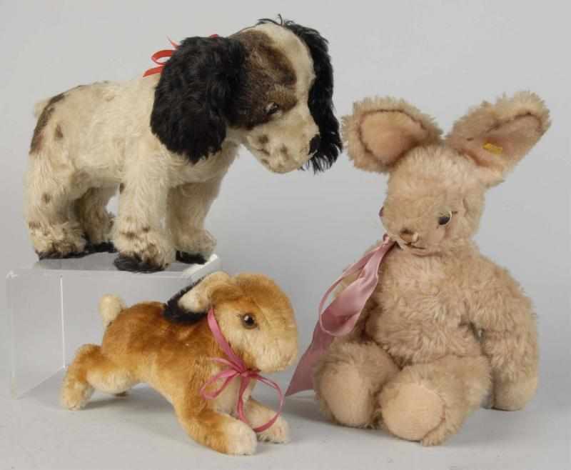 Appraisal: Lot of Vintage Steiff Animals Description Black tan and cream