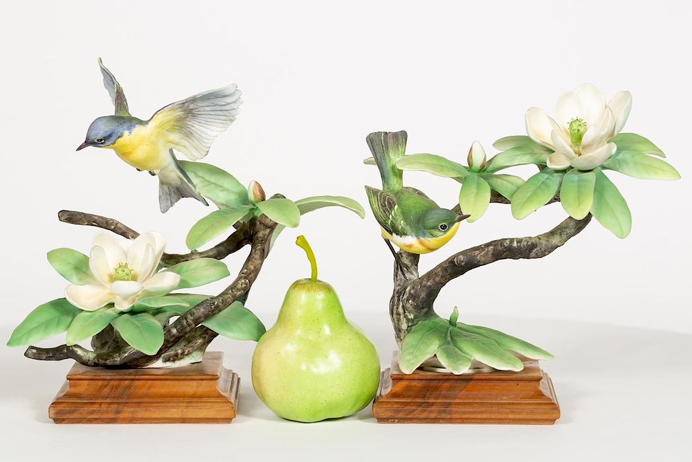 Appraisal: Doughty Warbler Sweet Bay Bird Figures Boxes Dorothy Doughty Italian