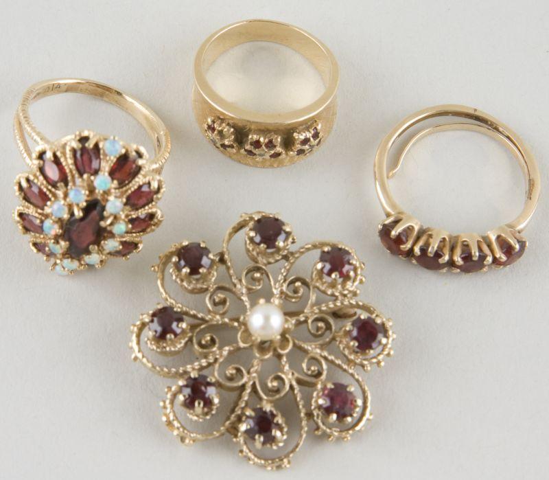 Appraisal: KT Yellow Gold and Garnet Jewelry Group the first a