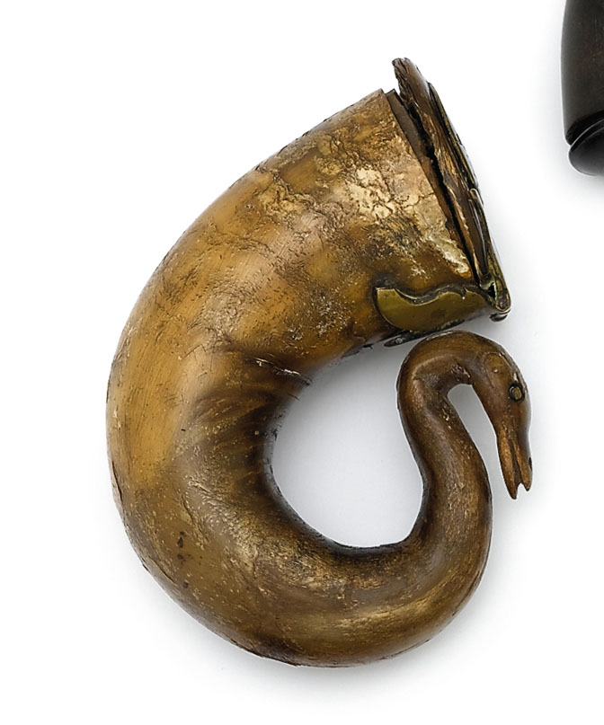 Appraisal: English ram's horn snuff mull late th century The tip