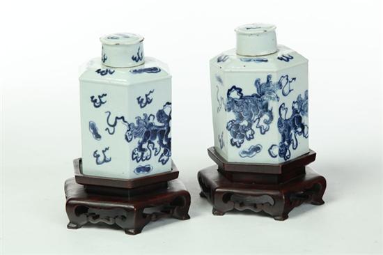 Appraisal: PAIR OF TEA CADDIES China nd half- th century porcelain