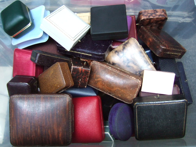 Appraisal: Sixty various jewellery boxes and cases including about twenty five