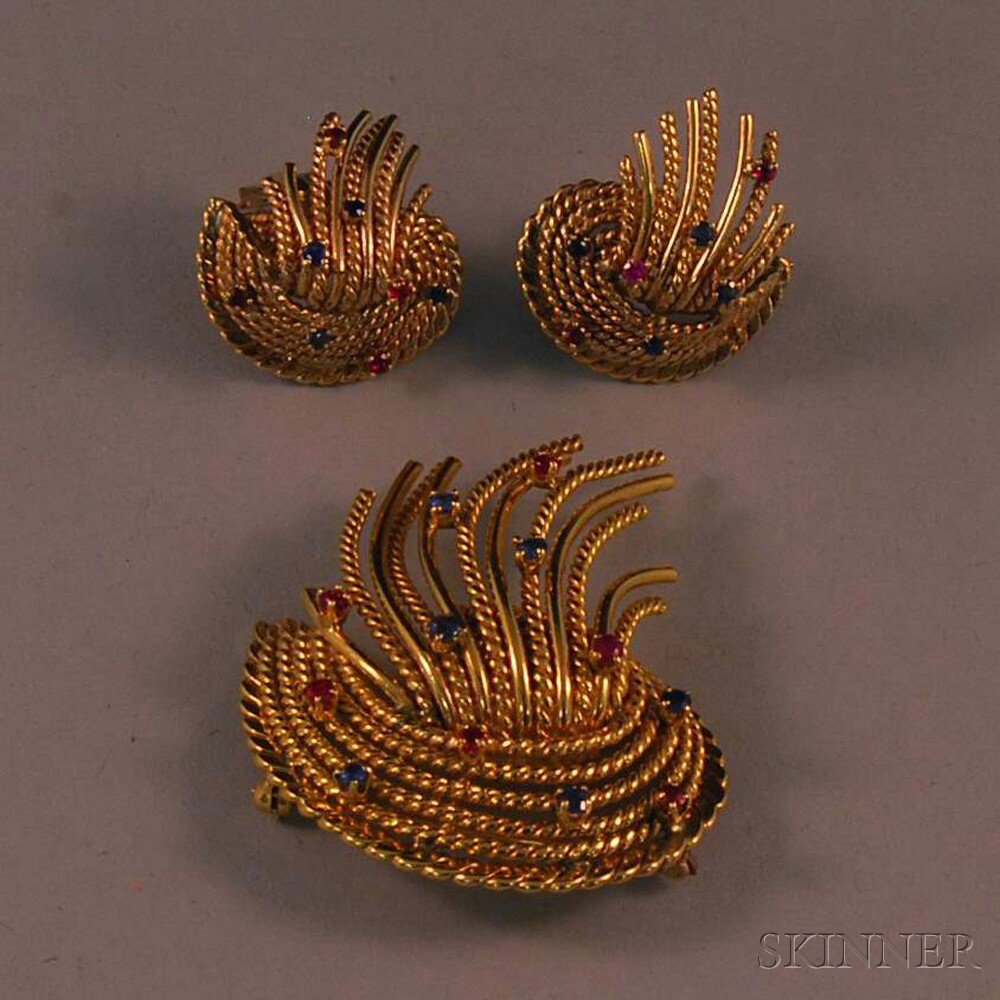 Appraisal: kt Gold Gem-set Whorl Suite comprised of brooch and matching