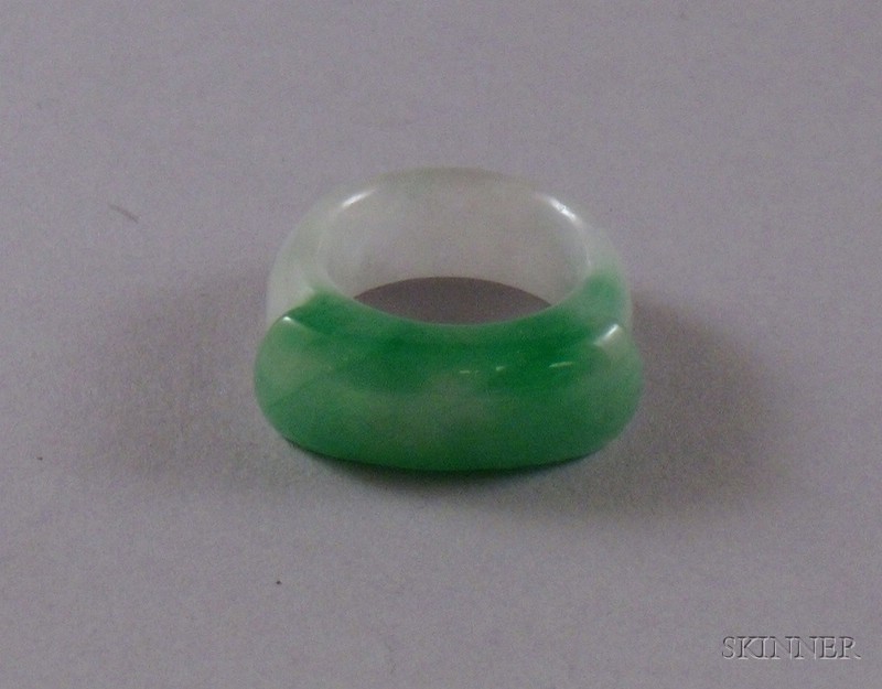 Appraisal: Jade Saddle Ring size