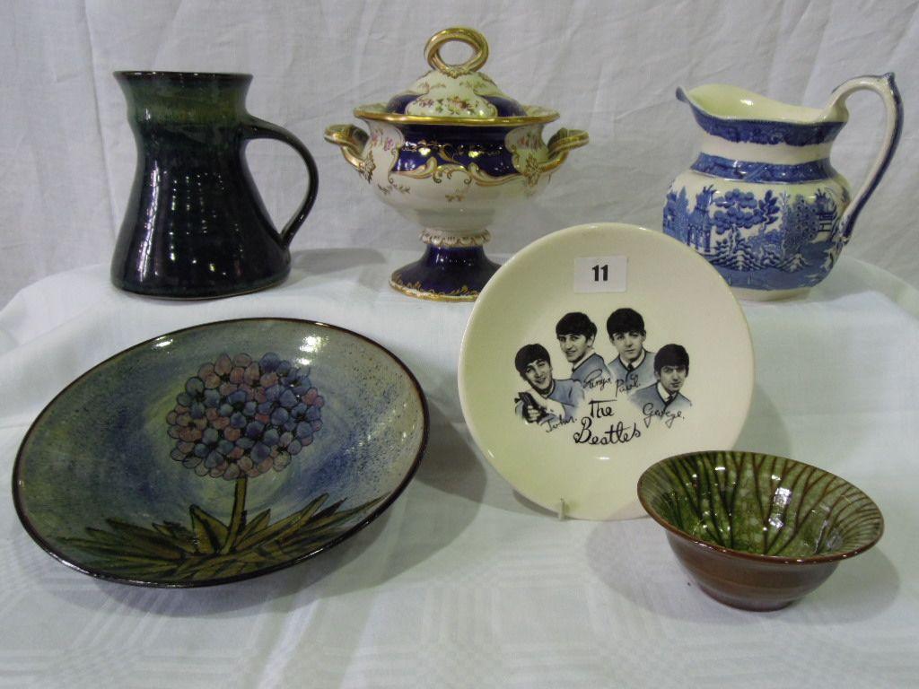 Appraisal: A collection of ceramics including a s plate with printed