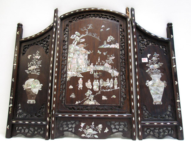 Appraisal: A CHINESE ROSEWOOD TABLE SCREEN inlaid with mother of pearl