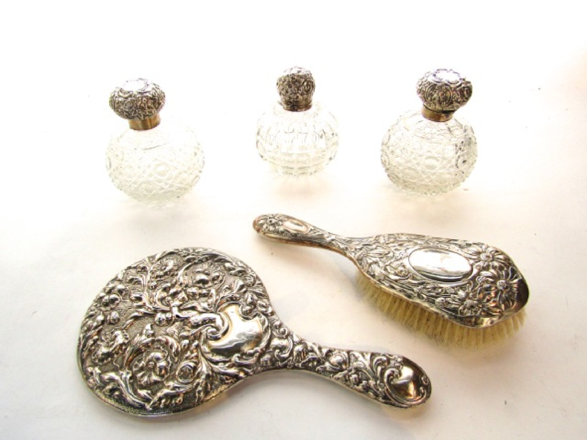 Appraisal: A miscellaneous collection of silver dressing table items various makers