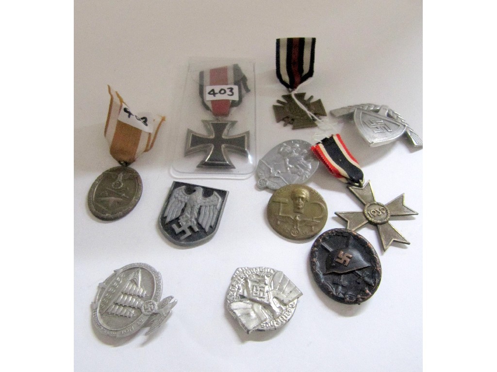 Appraisal: A lot comprising a Iron Cross and assorted German medals