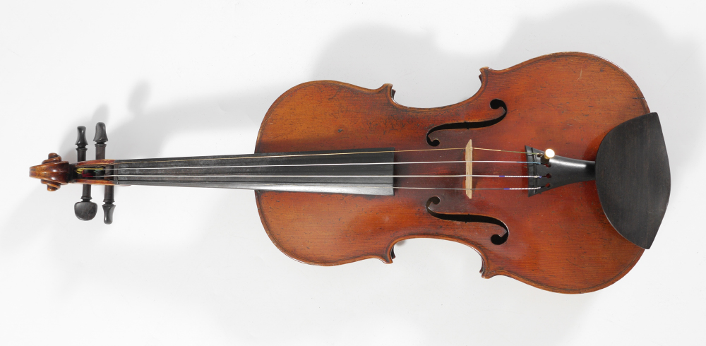 Appraisal: VINTAGE VIOLIN WITH TOURTE STAMPED BOW Continental violin piece back