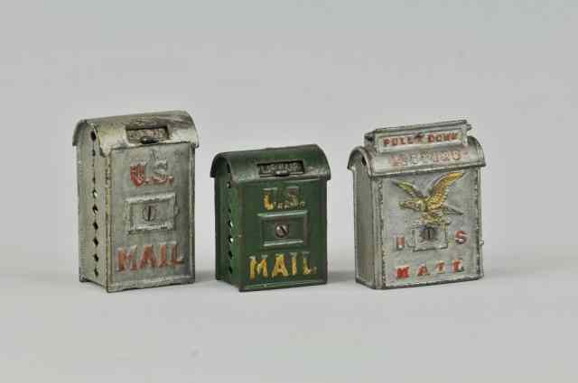 Appraisal: LOT OF THREE U S MAIL BOX STILL BANKS Kenton