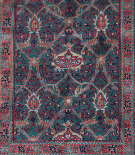 Appraisal: WILLIAM MORRIS-STYLE Area rug and runner each in vine scroll