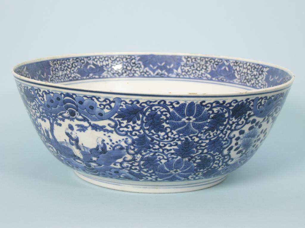 Appraisal: A Chinese blue and white Bowl decorated figures animals and