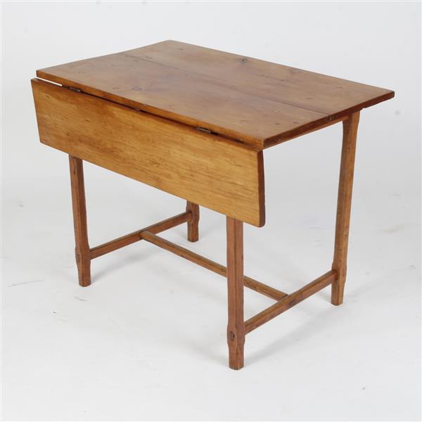 Appraisal: American primitive pine drop leaf baker's work table H x