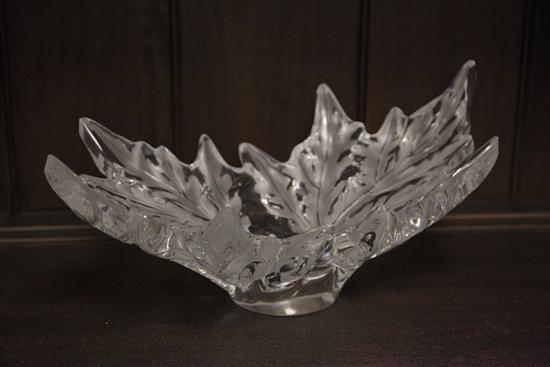 Appraisal: LARGE CENTER BOWL Frosted and clear glass bowl in the