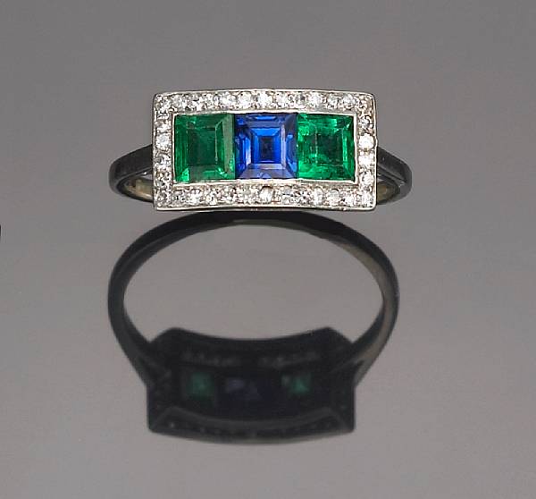 Appraisal: An art deco sapphire emerald and diamond ring Drayson circa