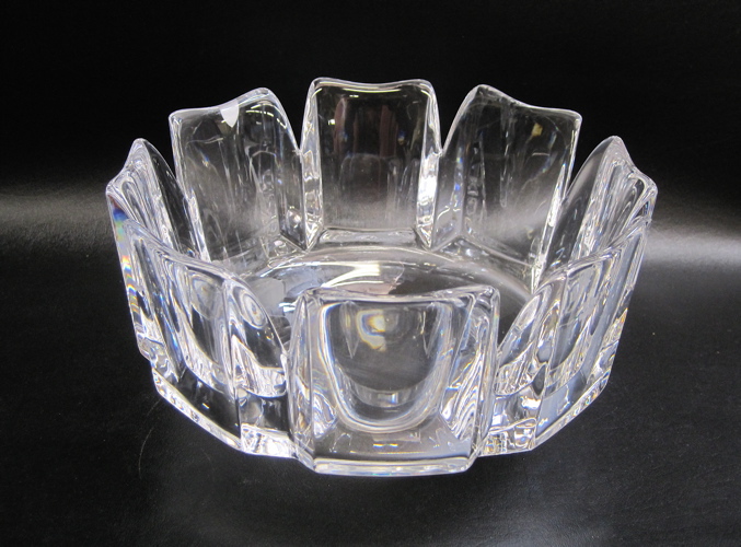 Appraisal: ORREFORS SWEDEN CLEAR CRYSTAL BOWL signed underfoot Dimensions D x