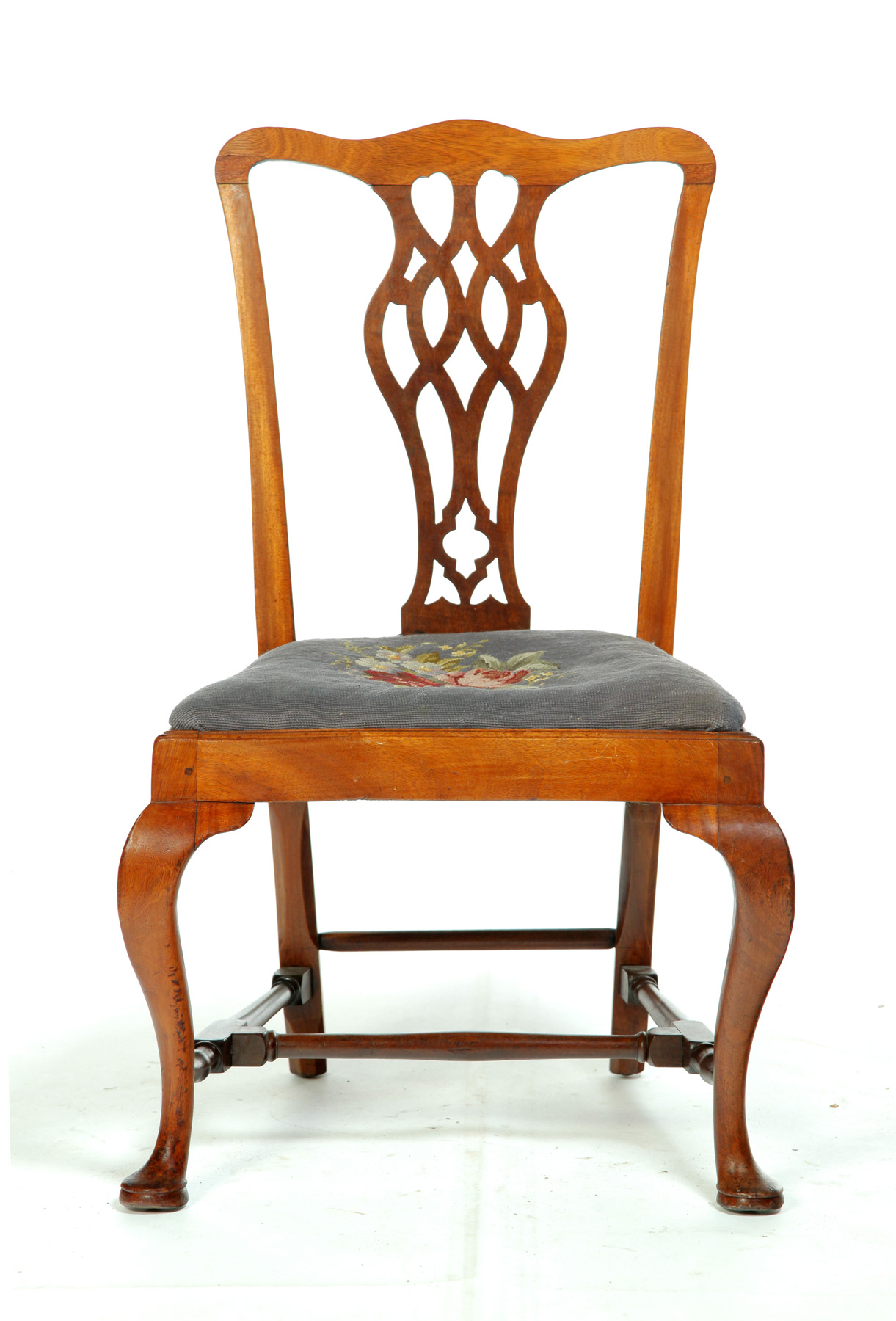 Appraisal: AMERICAN QUEEN ANNE SIDE CHAIR Mid th century mahogany Pierced