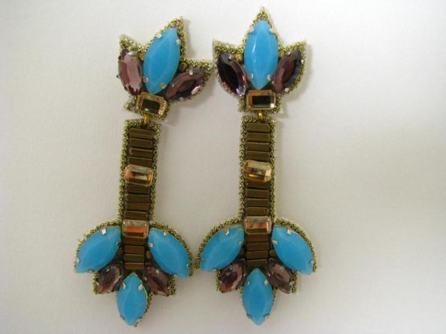 Appraisal: Scoop NYC costume dangle style pierced earrings Earrings are ''