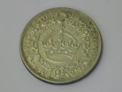 Appraisal: A GEORGE V CROWN dated GEF