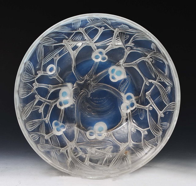 Appraisal: A LALIQUE GUI BOWL with mistletoe decoration cm across