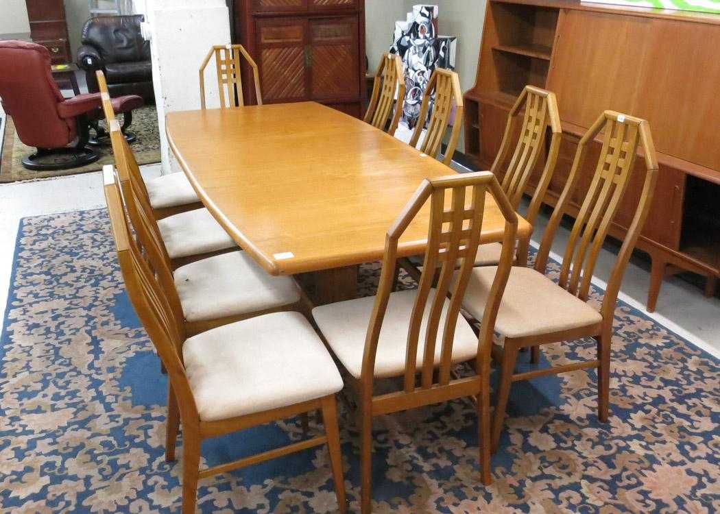 Appraisal: DANISH MODERN TEAK DINING TABLE WITH TWO LEAVES Skovby Mobler