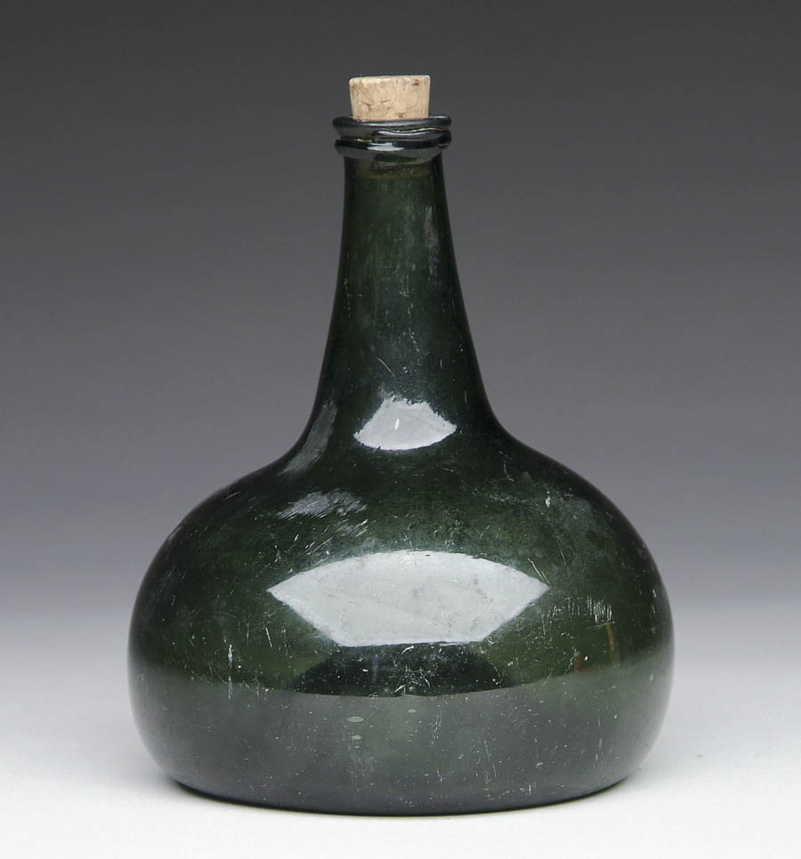 Appraisal: TH CENTURY OLIVE GREEN ONION BOTTLE Green glass wine bottle