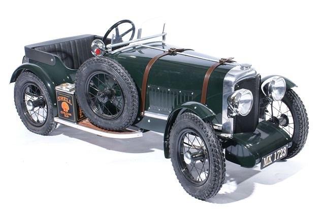 Appraisal: A MODERN BENTLEY 'S LE MANS STYLE BRITISH RACING GREEN