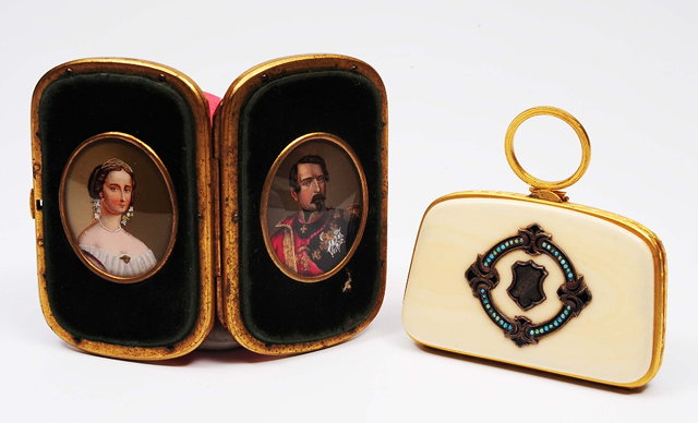 Appraisal: A Victorian gilt pursewith ivory panels and inset decoration together