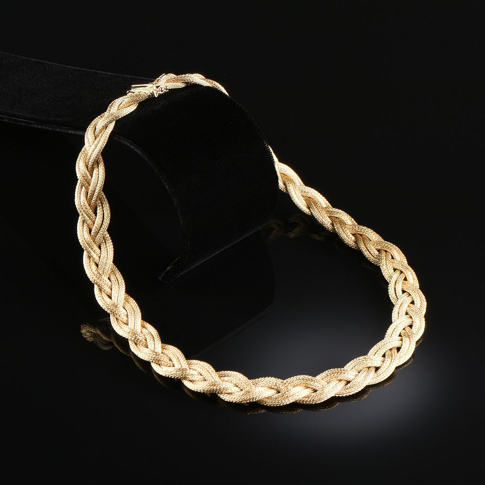 Appraisal: AN K YELLOW GOLD GUCCI NECKLACE AN K YELLOW GOLD