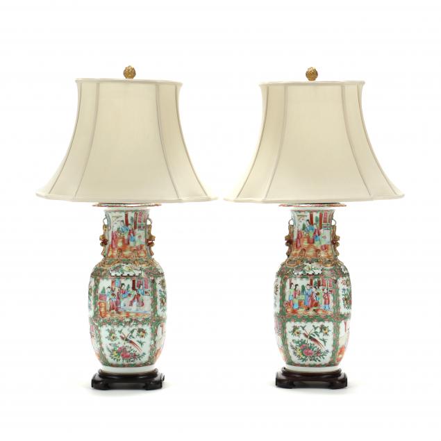 Appraisal: A PAIR OF LARGE CHINESE ROSE MEDALLION VASE LAMPS th