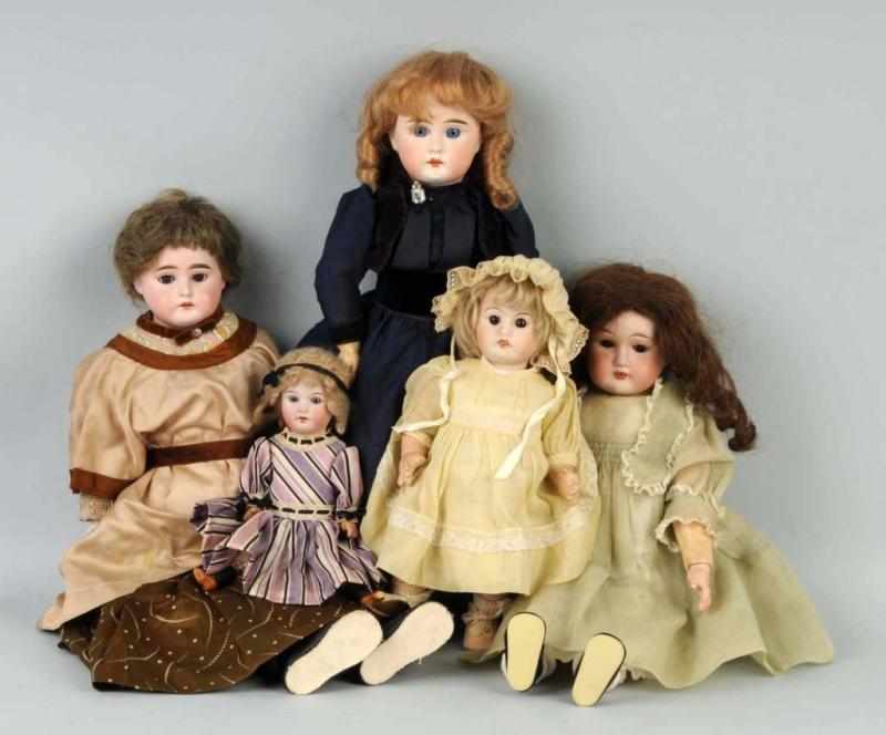 Appraisal: Lot of Antique Bisque Girl Dolls Description One incised with