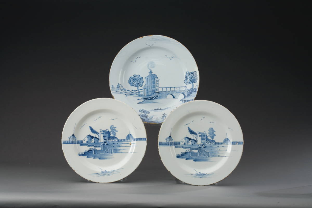 Appraisal: PAIR OF LIVERPOOL OR BRISTOL DELFT BLUE AND WHITE DISHES