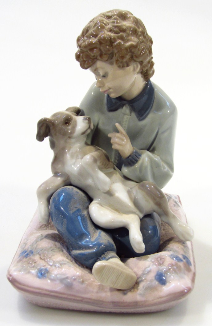 Appraisal: A Lladro figure Cuentos A Mi Perito no printed marks