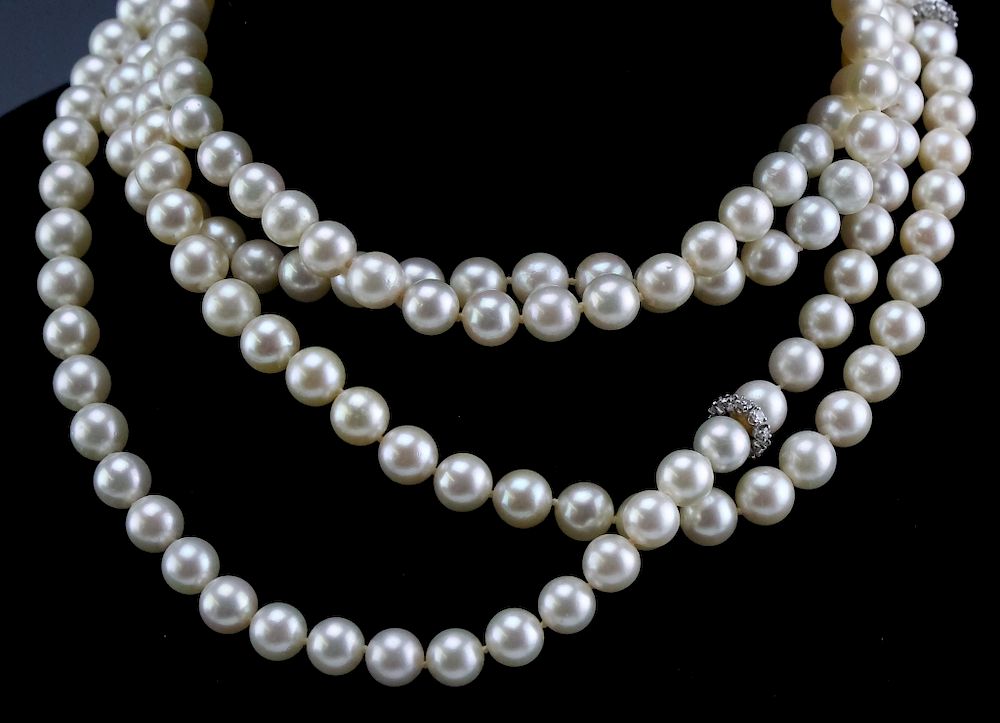 Appraisal: Akoya Pearl Diamond Platinum Lariat Necklace Fine and extra long