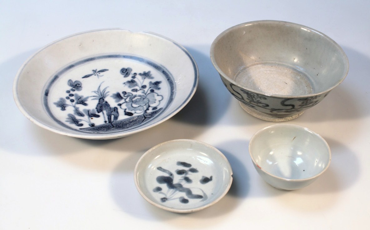 Appraisal: Various blue and white Tek Sing porcelain to include a