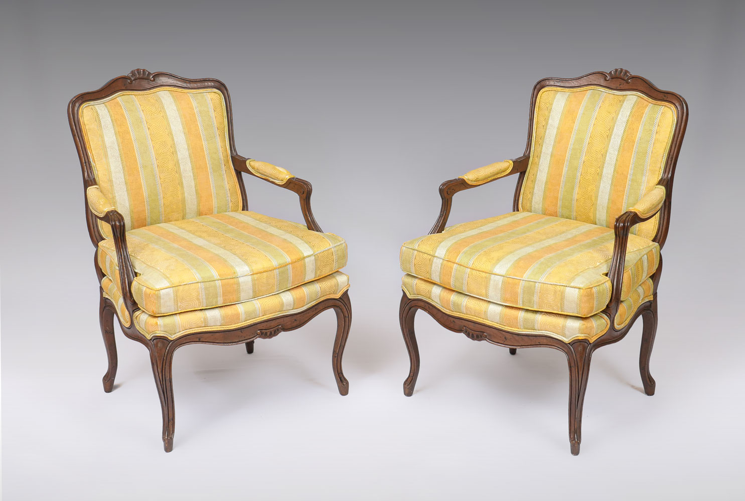 Appraisal: PR CARVED FRENCH FAUTEUIL CHAIRS French armchairs having an overall