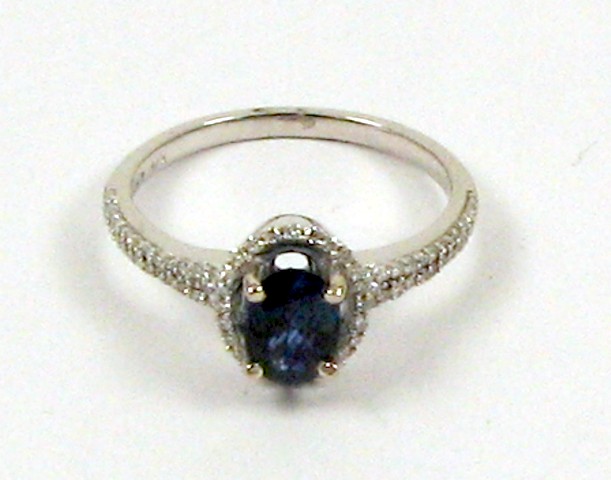 Appraisal: SAPPHIRE DIAMOND AND WHITE GOLD RING The k white gold