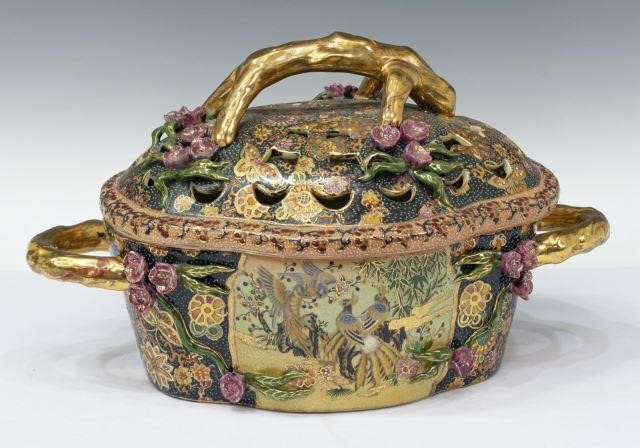 Appraisal: Japanese Satsuma style parcel gilt porcelain covered tureen having pierced