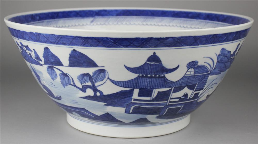 Appraisal: A LARGE CHINESE EXPORT STYLE BLUE AND WHITE PUNCH BOWL