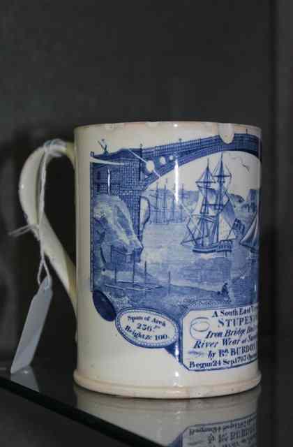 Appraisal: A TH CENTURY BLUE AND WHITE CYLINDRICAL TANKARD decorated with