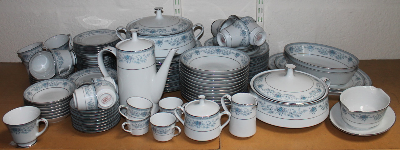 Appraisal: A comprehensive thC Noritake Blue Hill dinner service to include