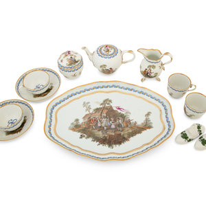 Appraisal: A Meissen Porcelain Tea Service TH TH CENTURY comprising teacups