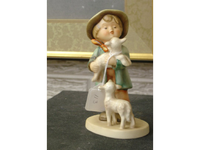 Appraisal: HUMMEL FIGURINE - SHEPHERD'S BOY - FULL BEE