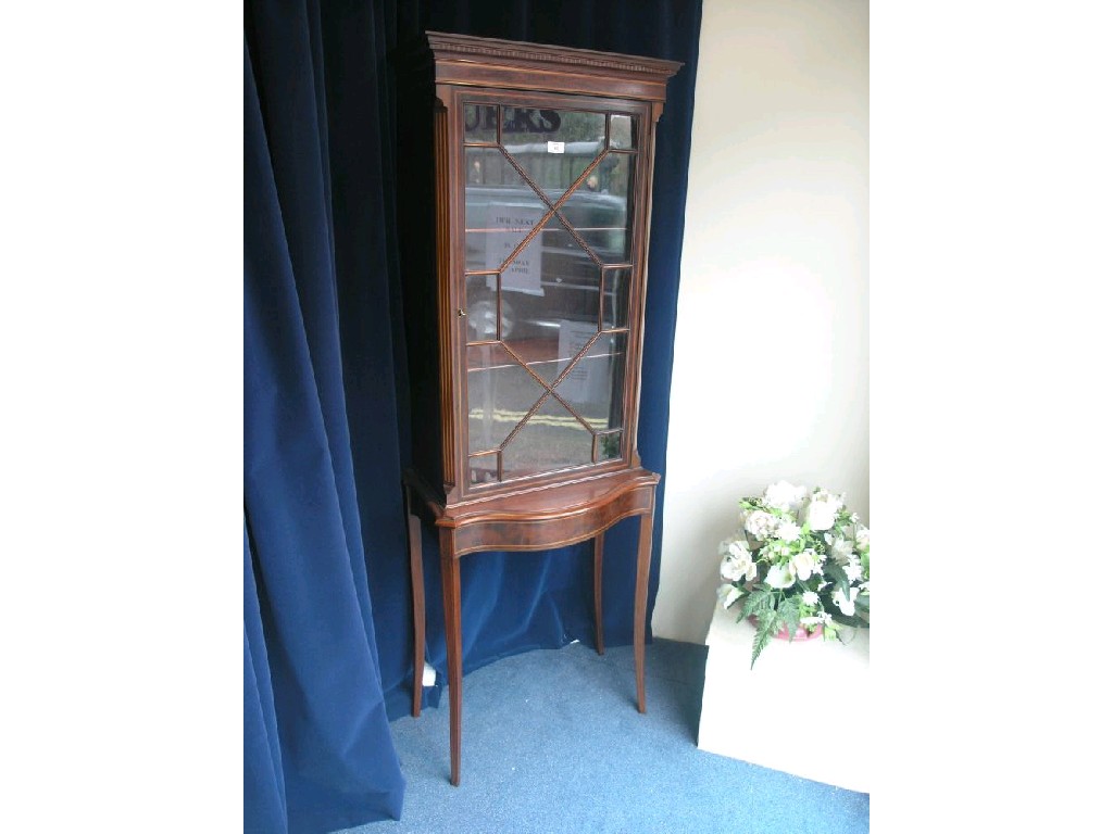 Appraisal: A petite Edwardian inlaid mahogany display cabinet satinwood inlaid frieze