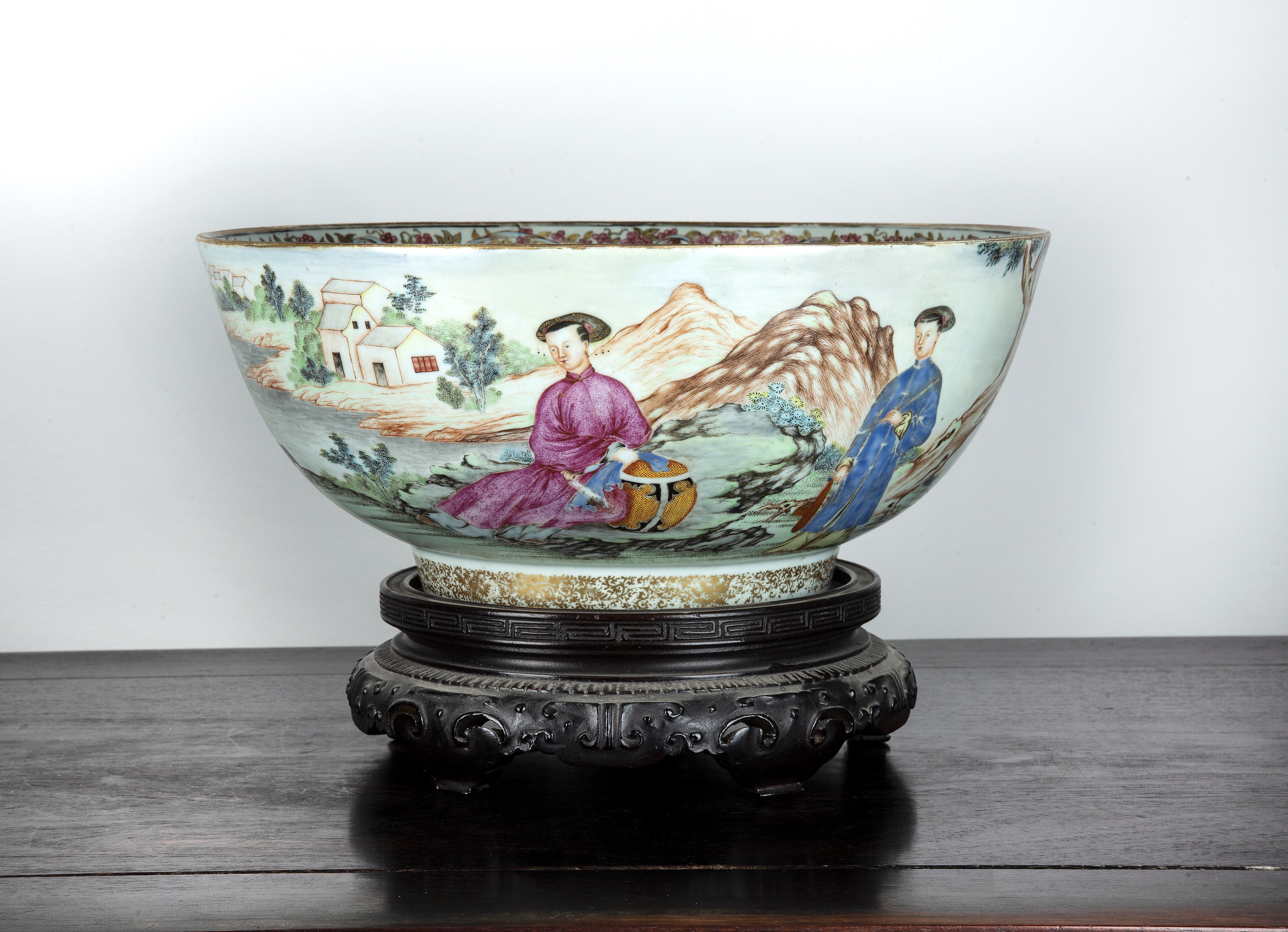 Appraisal: Large mandarin porcelain punch bowlChinese Qianlong period painted around the