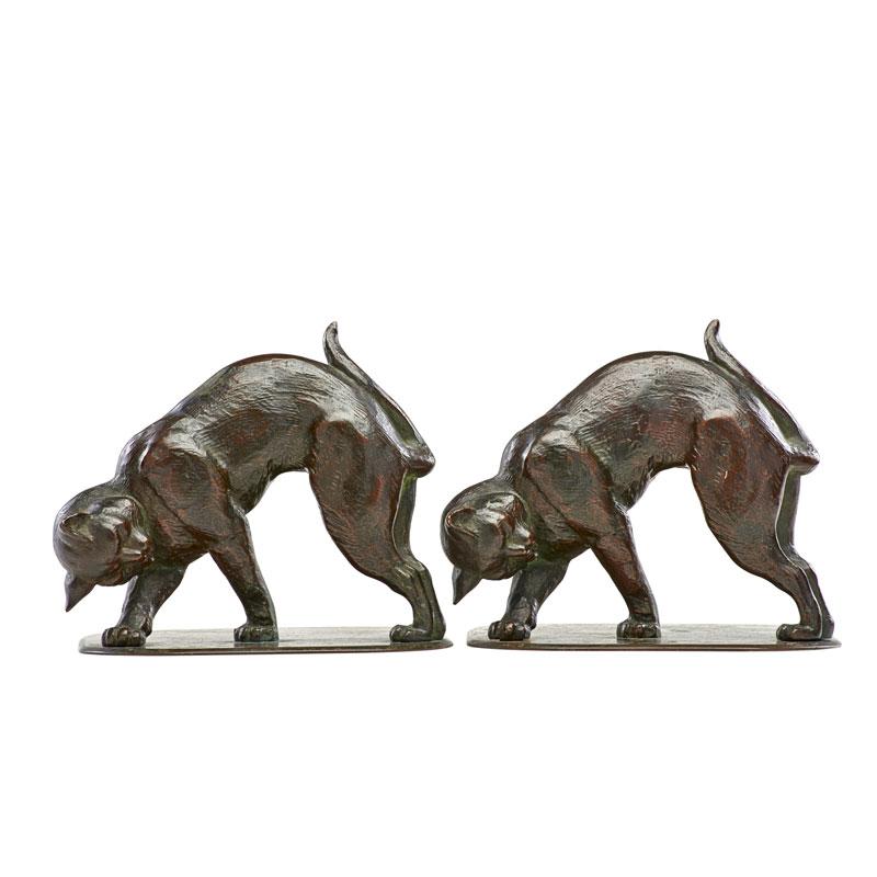 Appraisal: TIFFANY STUDIOS Pair of cat bookends Condition Report Overall excellent